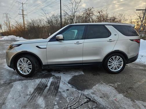 2017 Land Rover Discovery HSE LUXURY