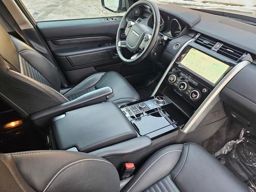 2017 Land Rover Discovery HSE LUXURY