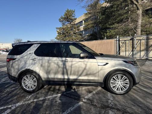 2017 Land Rover Discovery HSE LUXURY
