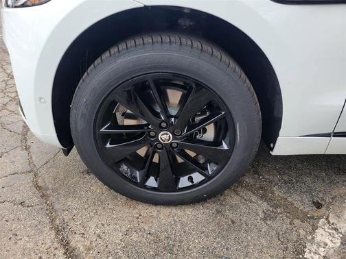 Fuji White 2026 Jaguar F-PACE P250 R-Dynamic S