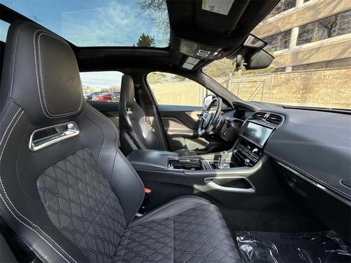 2020 Jaguar F-PACE SVR