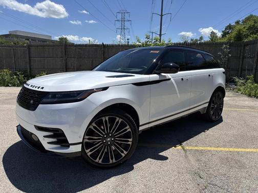 Ostuni Pearl White 2026 Land Rover Range Rover Velar BELGRAVIA EDITION