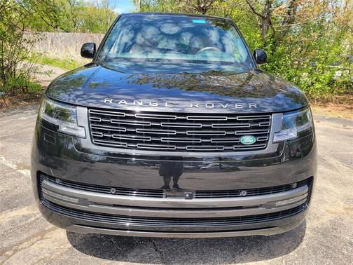 2025 Land Rover Range Rover P400 SE 7 Seat