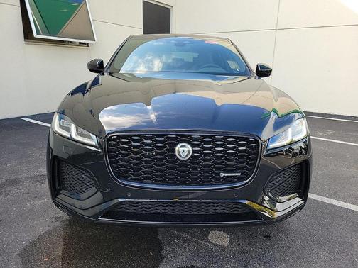 2024 Jaguar F-PACE P250 R-Dynamic S