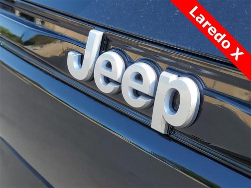 2025 Jeep Grand Cherokee Laredo X