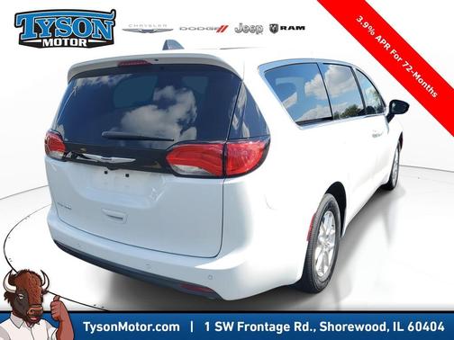 2026 Chrysler Voyager LX