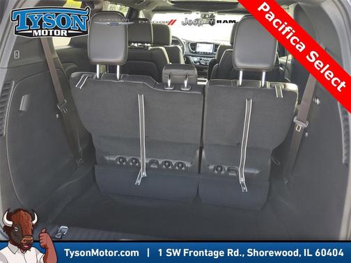 2026 Chrysler Pacifica Select