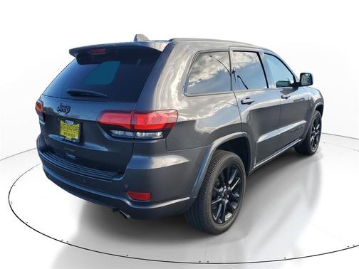 2018 Jeep Grand Cherokee Altitude