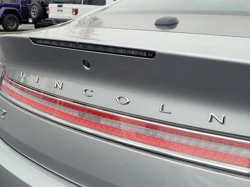 2020 Lincoln MKZ Standard