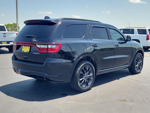 Black Clearcoat 2025 Dodge Durango GT