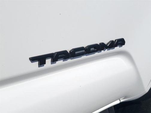 2022 Toyota Tacoma SR