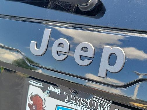 Black 2026 Jeep Cherokee Limited