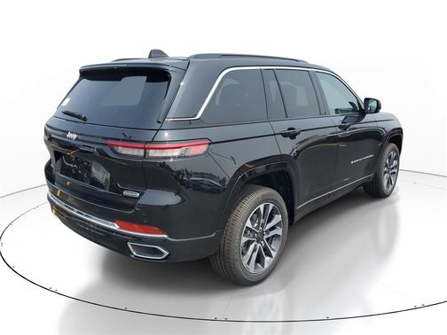 2025 Jeep Grand Cherokee Overland
