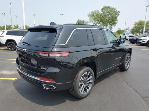 2025 Jeep Grand Cherokee Overland