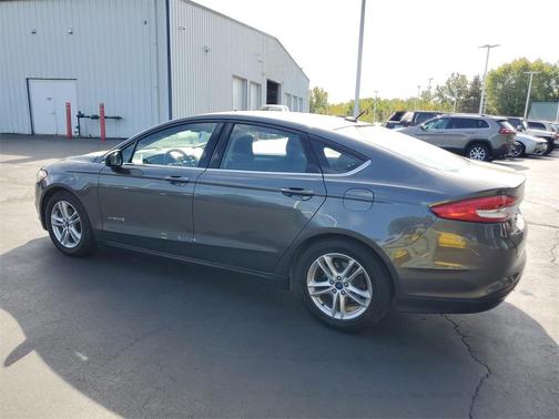 2018 Ford Fusion Hybrid SE