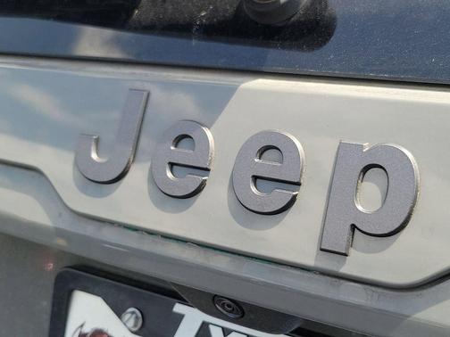 Gray 2026 Jeep Cherokee Laredo