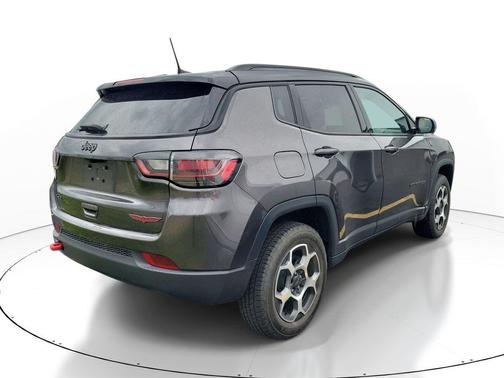 Granite Crystal Clearcoat Metallic 2022 Jeep Compass Trailhawk
