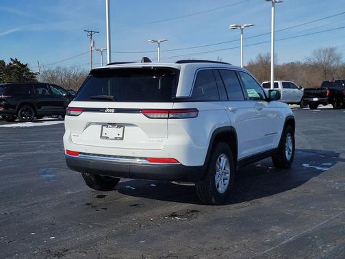 2024 Jeep Grand Cherokee Laredo