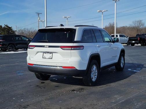 2024 Jeep Grand Cherokee Laredo