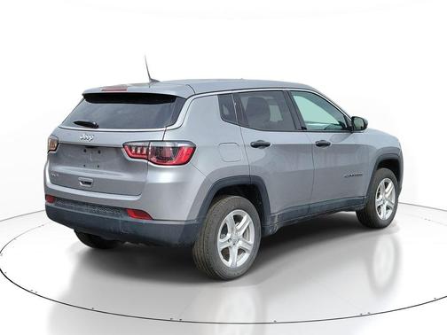 Billet Silver Metallic Clearcoat 2023 Jeep Compass Sport