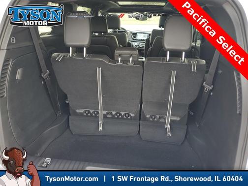 2026 Chrysler Pacifica Select