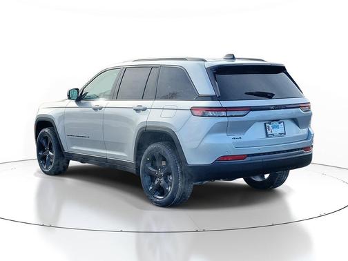 Silver 2026 Jeep Grand Cherokee Limited