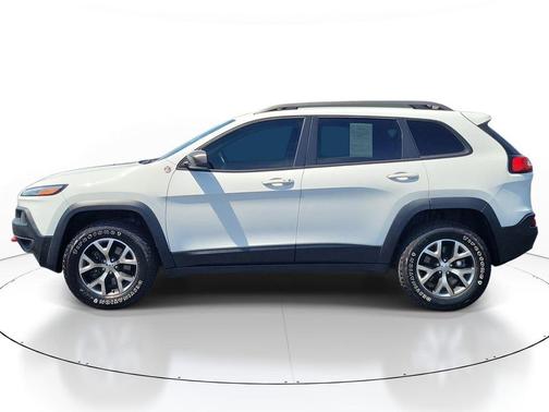 Bright White Clearcoat 2017 Jeep Cherokee Trailhawk