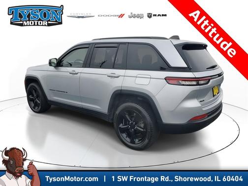 2022 Jeep Grand Cherokee Altitude
