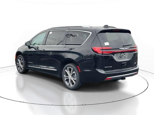 Black 2026 Chrysler Pacifica Pinnacle
