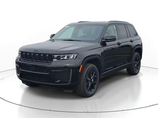 2026 Jeep Grand Cherokee Laredo