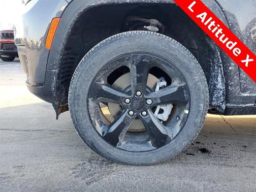 2025 Jeep Grand Cherokee L Laredo