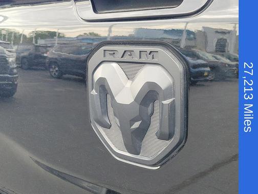 Diamond Black 2024 RAM 1500 Big Horn/Lone Star