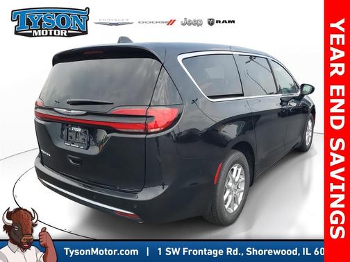 2025 Chrysler Pacifica Select