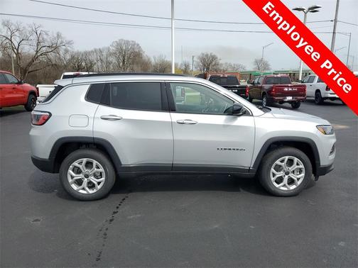 2025 Jeep Compass Latitude