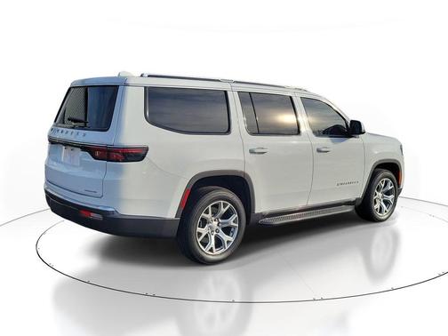 Bright White Clearcoat 2022 Jeep Wagoneer Series II