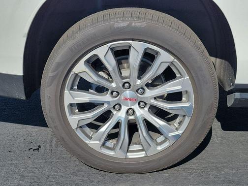 White Frost 2023 GMC Yukon XL Denali