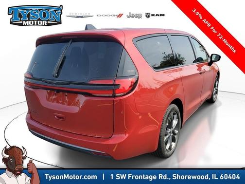 2026 Chrysler Pacifica Select