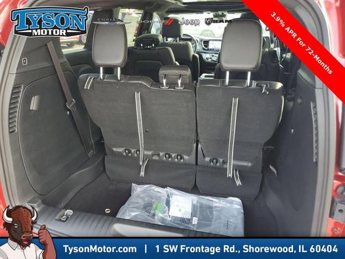 2026 Chrysler Pacifica Select