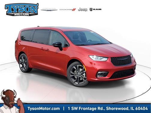 2026 Chrysler Pacifica Select