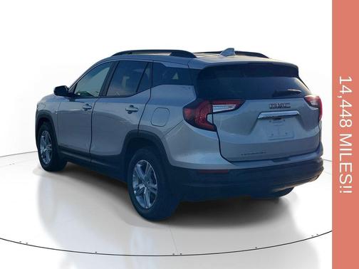 Quicksilver Metallic 2022 GMC Terrain SLE