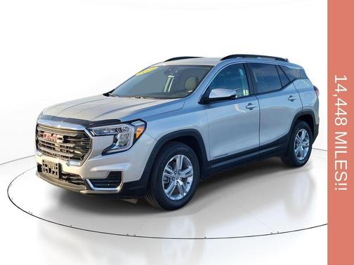 Quicksilver Metallic 2022 GMC Terrain SLE
