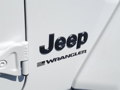 2025 Jeep Wrangler Sahara
