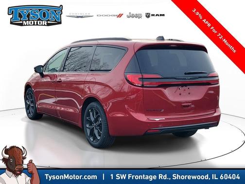 2026 Chrysler Pacifica Select
