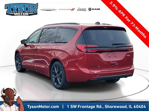 2026 Chrysler Pacifica Select