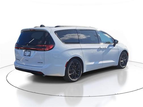 2026 Chrysler Pacifica Limited