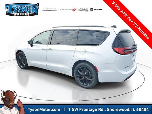 2026 Chrysler Pacifica Select