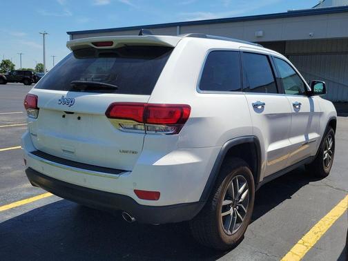 Bright White Clearcoat 2021 Jeep Grand Cherokee Limited