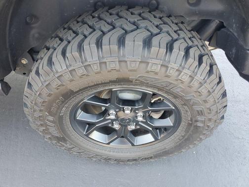 Anvil Clearcoat 2024 Jeep Wrangler Sport