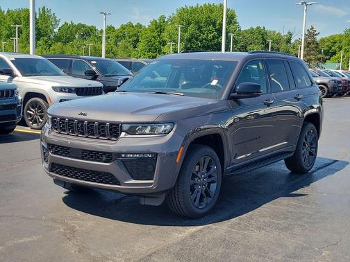 Gray 2026 Jeep Grand Cherokee Limited