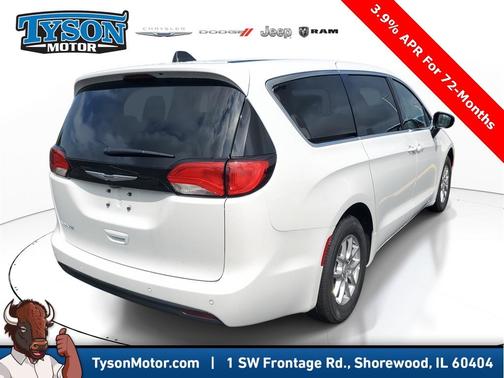 2026 Chrysler Voyager LX